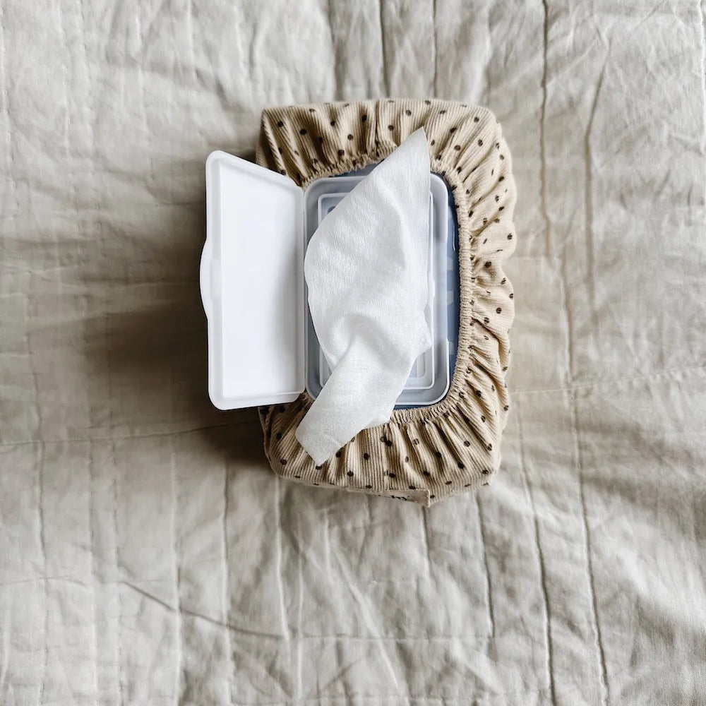 Lalaby - Wet wipe cover brown dot