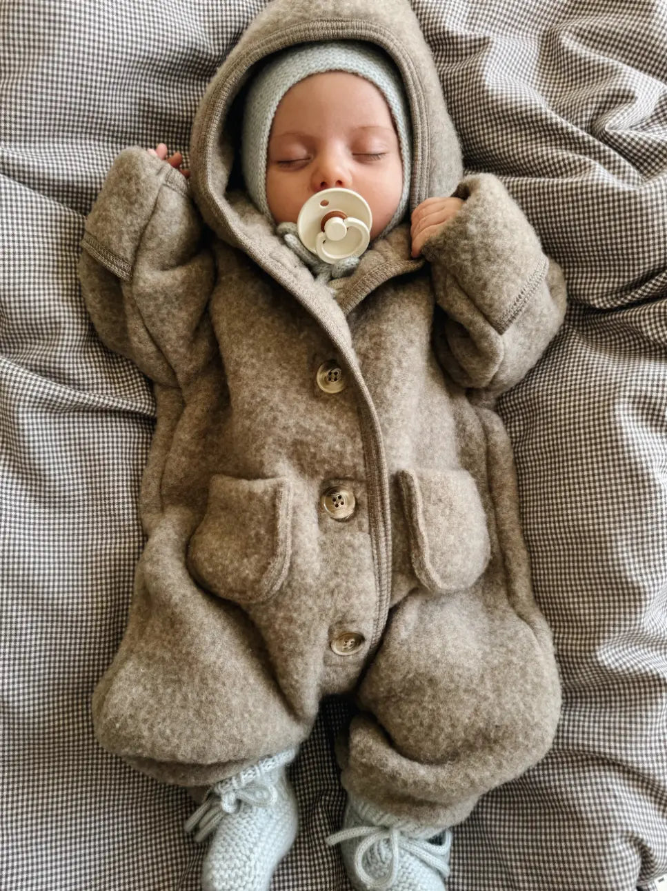 Lalaby baby boy look in shades of bluey, hazel and tiny check brown