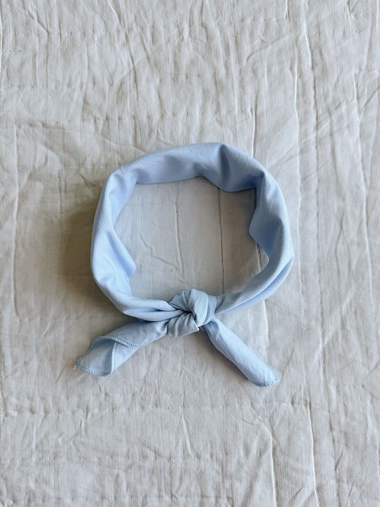 Lalaby Eddie scarf in a sky blue color, made from organic cotton, for both babies, kids and adults