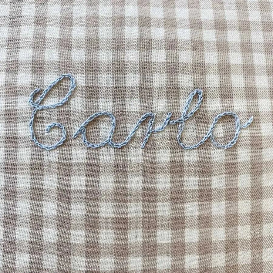 Classic baby bedding beige gingham - lalaby.com