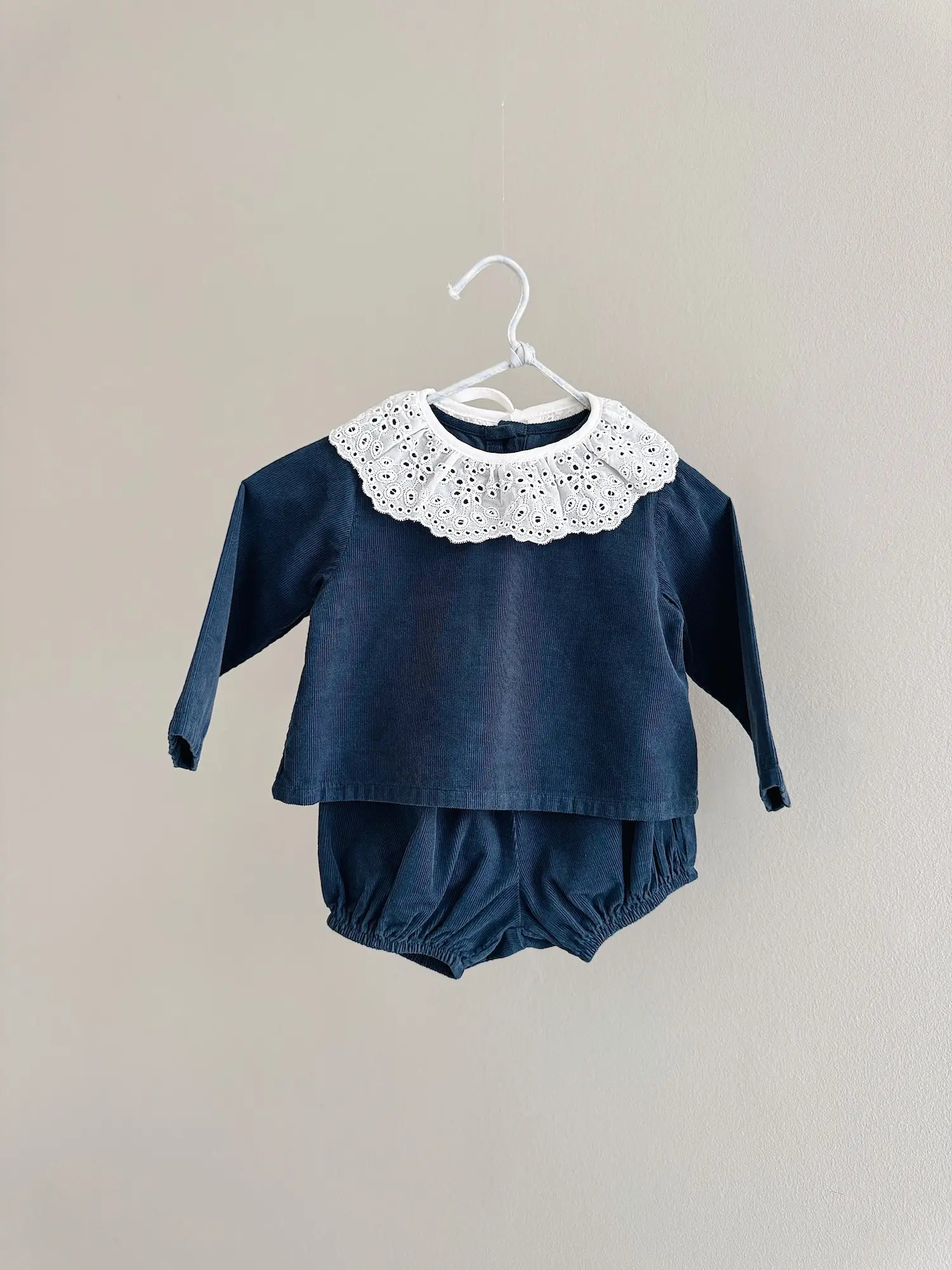 Lalaby Lucy set for babies in whale blue cotton baby cord