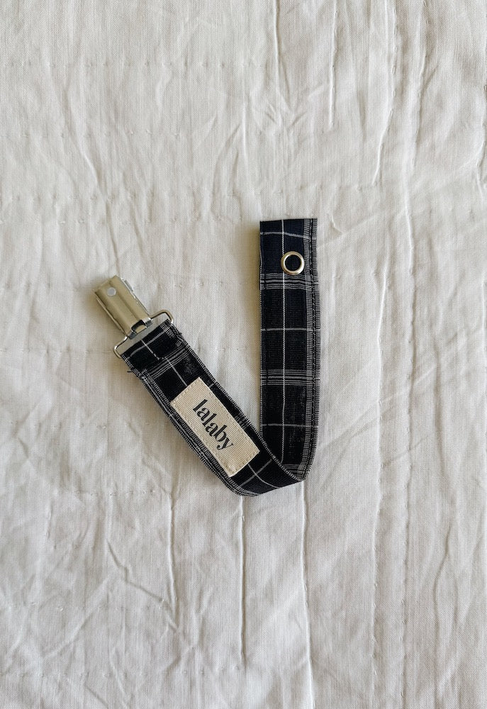Lalaby pacifier clip for babies in blue check organic cotton