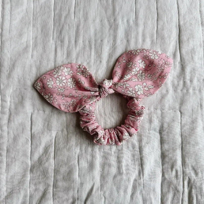 Lalaby Scrunchie bow for kids in pink flower corduroy liberty  