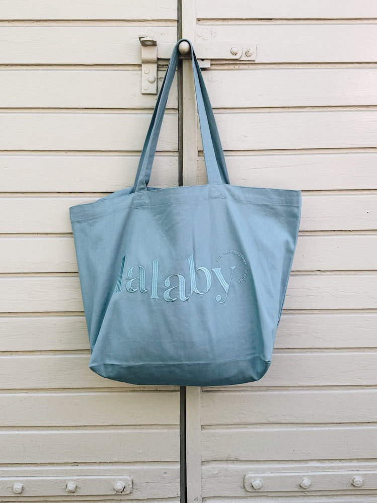 Lalaby Toto tote bag in a pool blue organic cotton