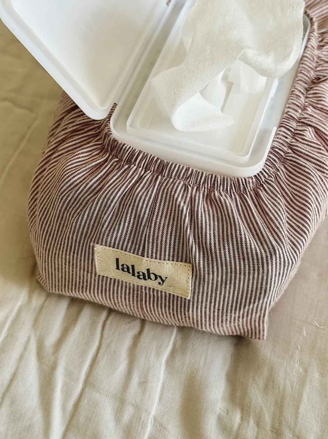 Lalaby Wet wipe cover in 100% organic cotton Berry Stripe