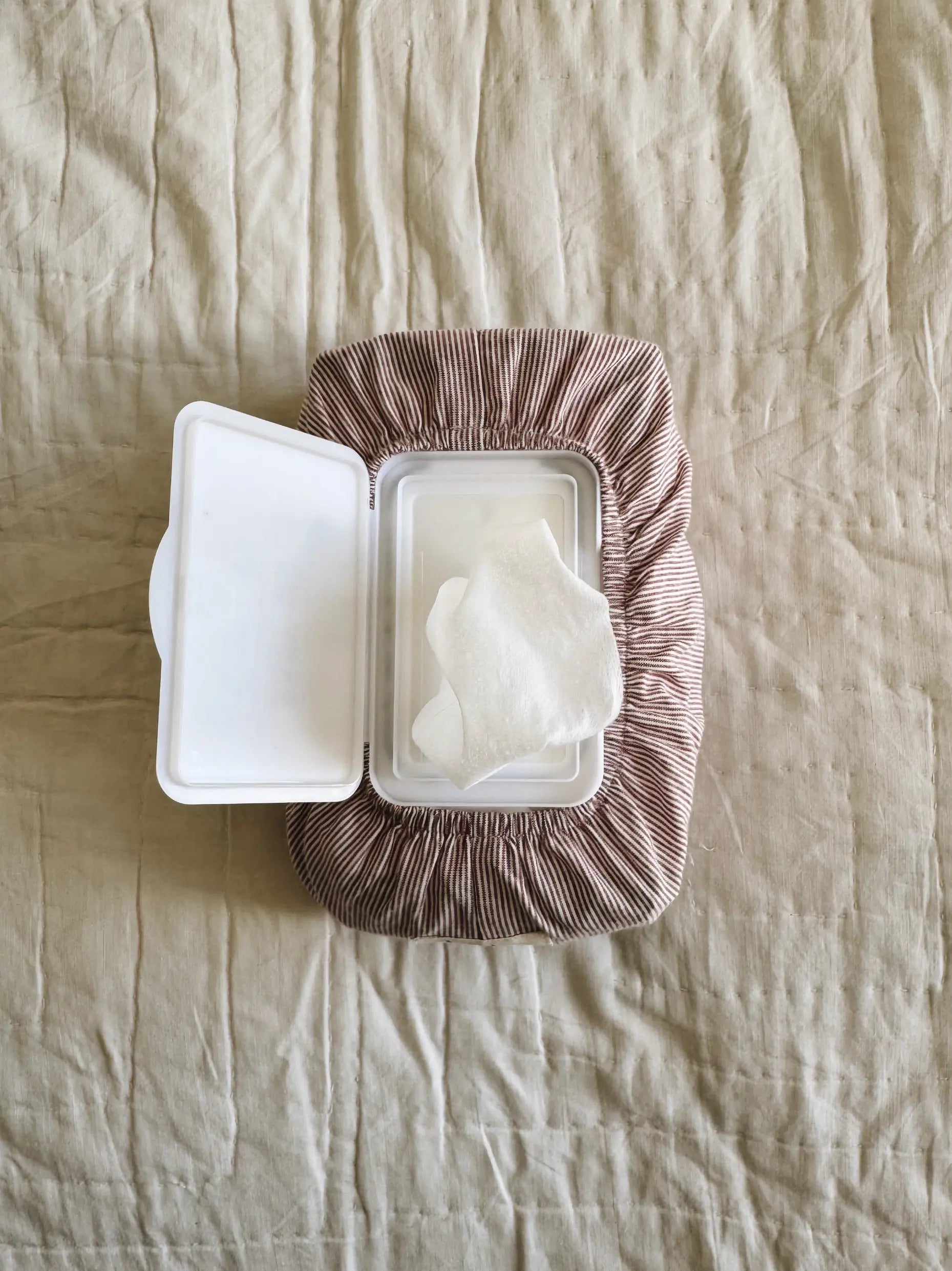 Lalaby Wet wipe cover in 100% organic cotton Berry Stripe