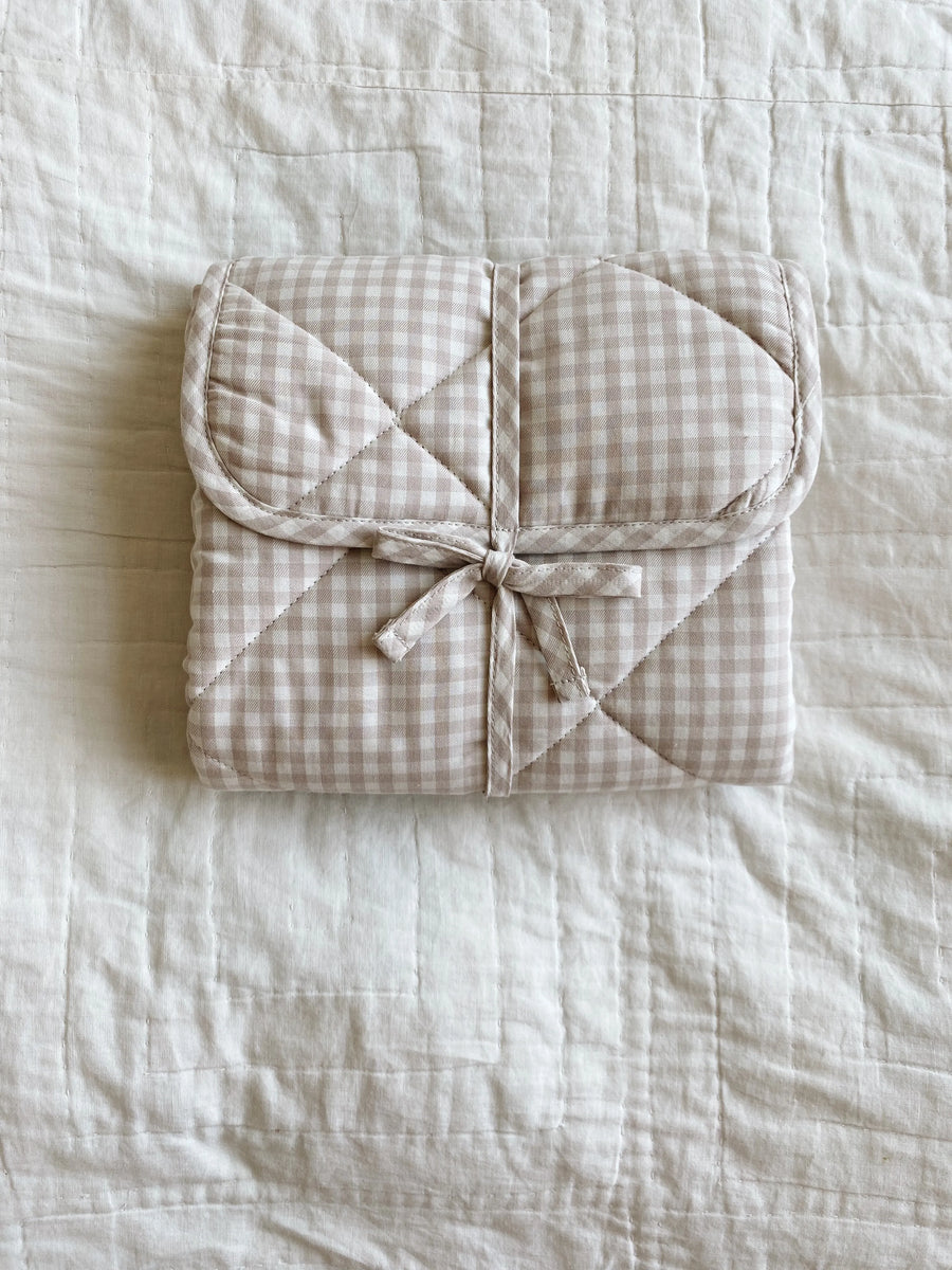 Pusleunderlag beige gingham