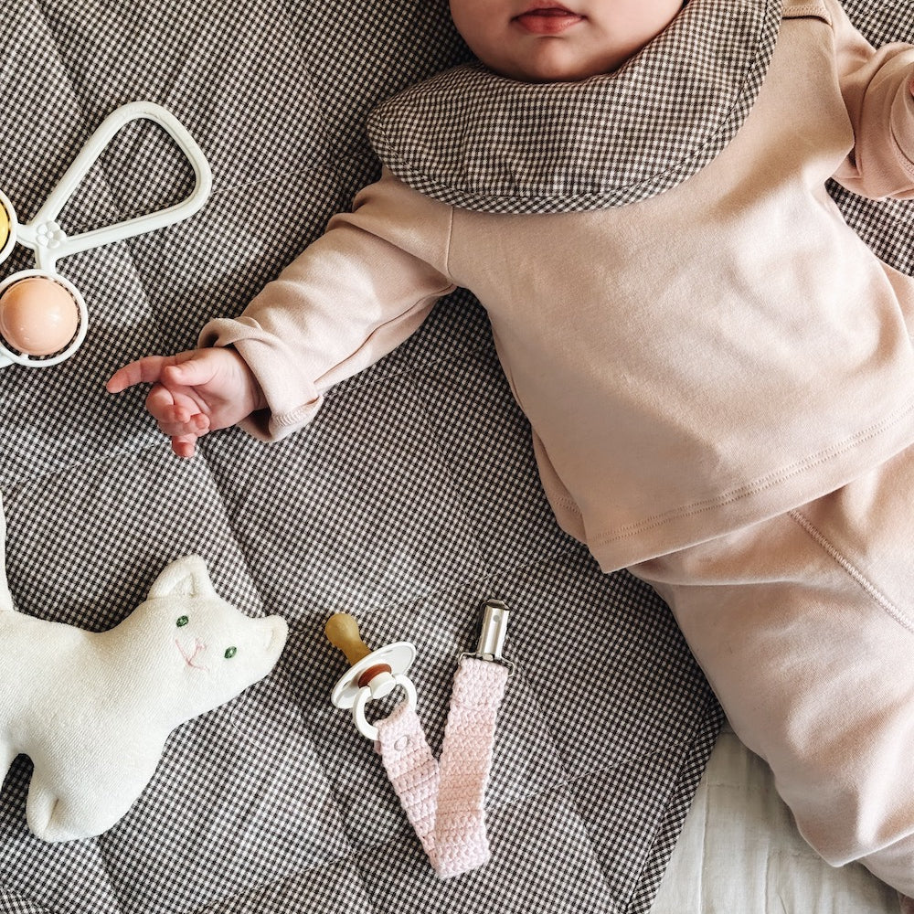Lalaby - Classic bib tiny check brown